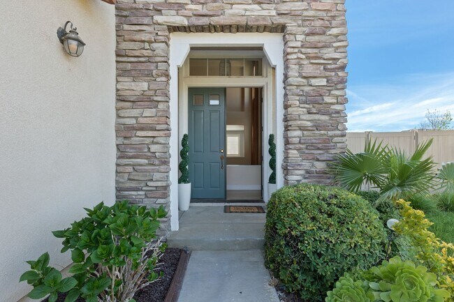 Building Photo - 26523 Starling Ct