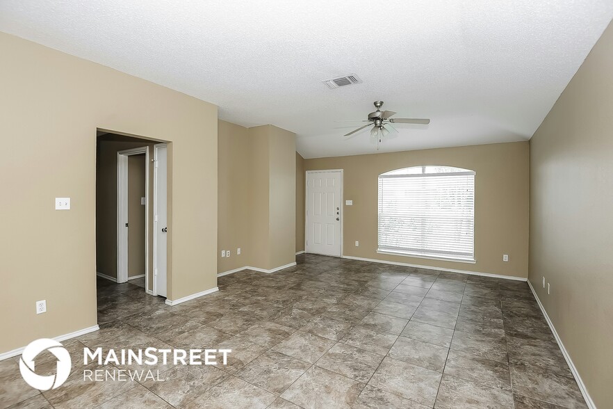 Building Photo - 7001 Avington Way