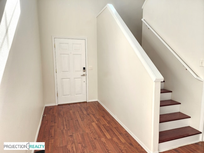 Building Photo - 849 NW Forest Creek Dr