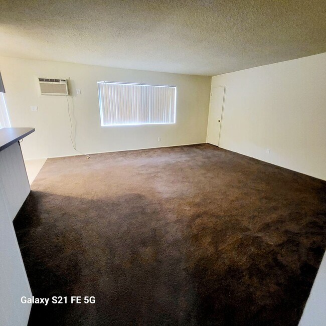 Building Photo - 4201 Green Ave