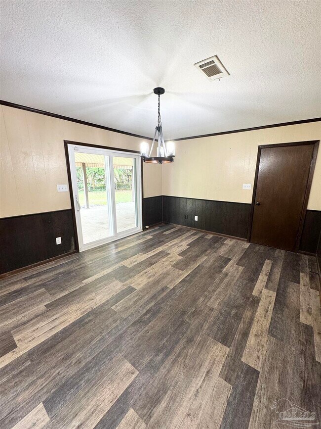 Building Photo - 9037 El Matador Dr