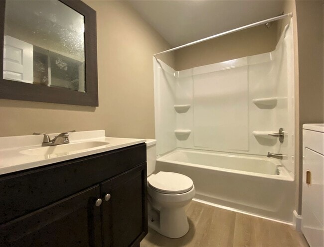 Building Photo - Downtown China Grove -Maint St- 1 bedroom ...