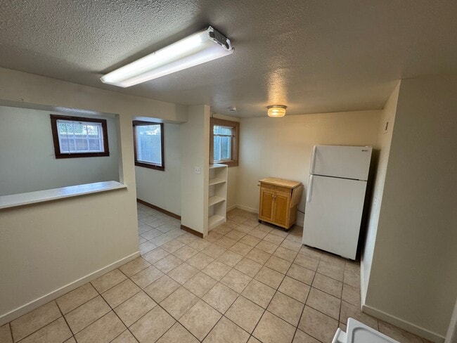 Building Photo - 1143 NW 31st St