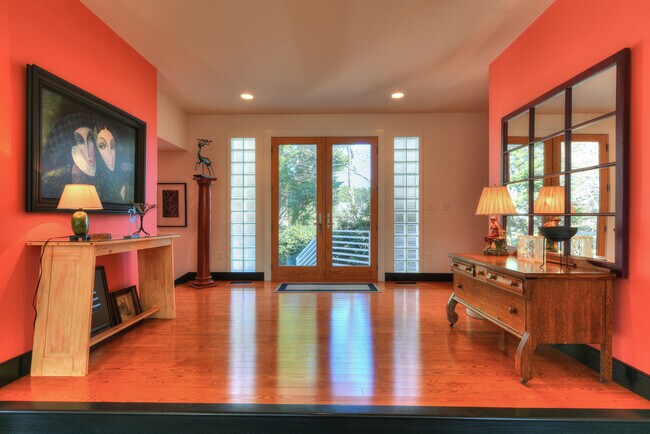 Entry Foyer - 4 Melody Ct