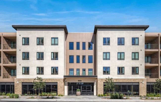 Building Photo - Vista Terrace