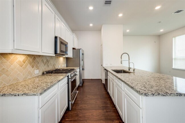 Building Photo - 1619 Ryon Falls Dr