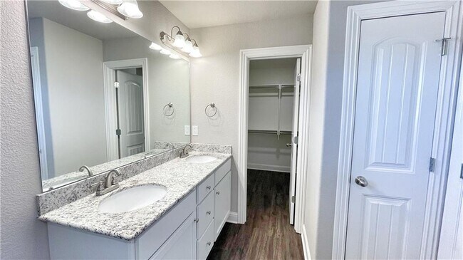 Building Photo - 1744 Charismatic Dr