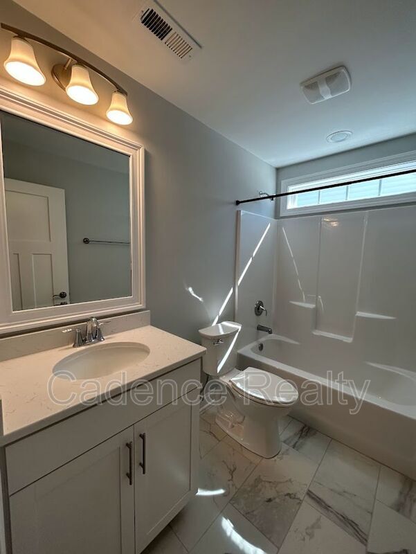 Building Photo - 3755 Spicetree Dr