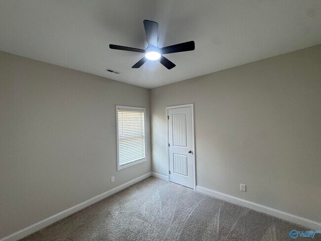 Building Photo - 151 Williams Pointe Boulevard SW