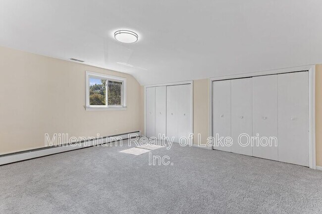 Building Photo - 24034 Meadowlark St