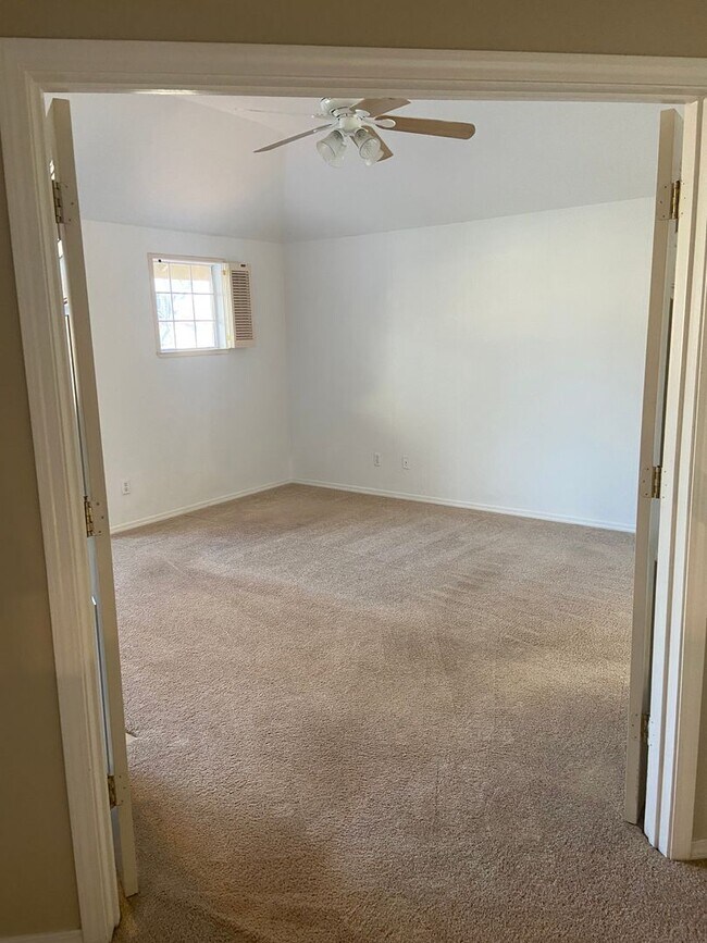 Building Photo - American River Canyon Folsom - 3 Bdrm, 3 Bath in gated community