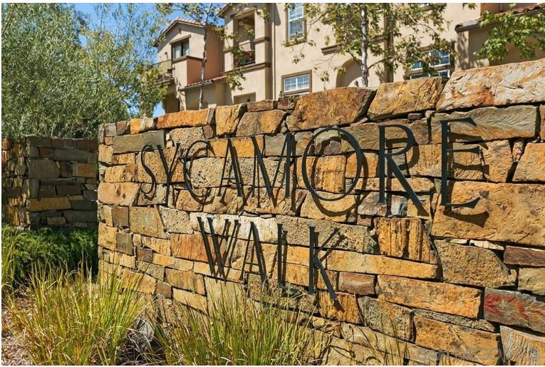 Building Photo - 14650 Via Fiesta