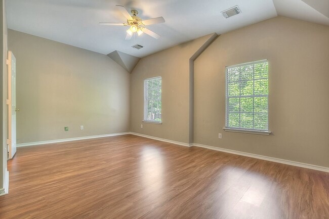 Building Photo - 7 Newberry Trail Ct