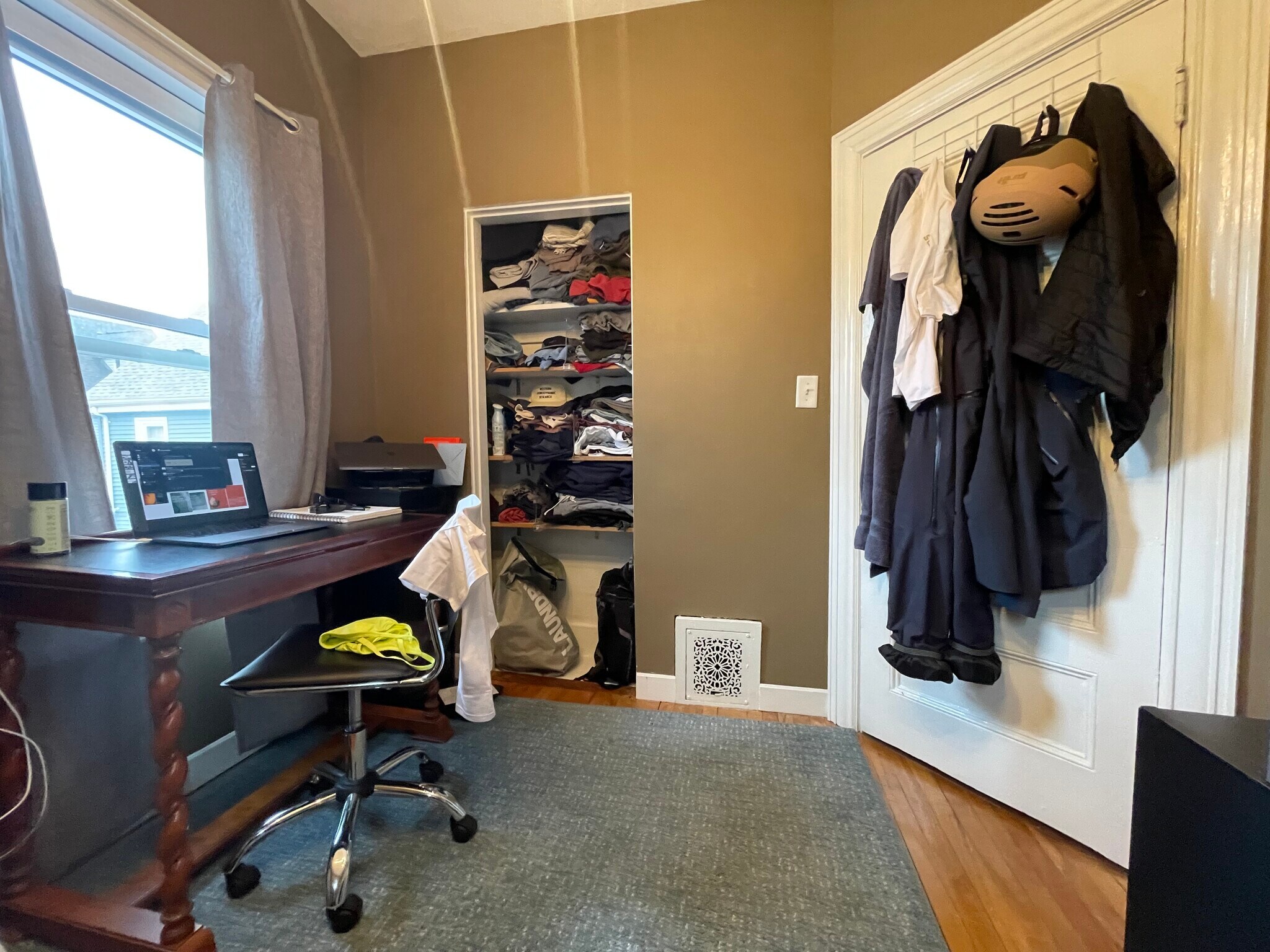 Building Photo - 77 Sheridan Ave