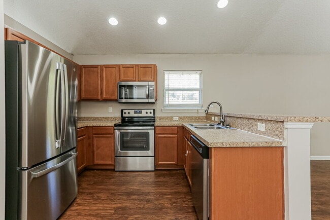 Building Photo - 10975 Campus Heights Ln