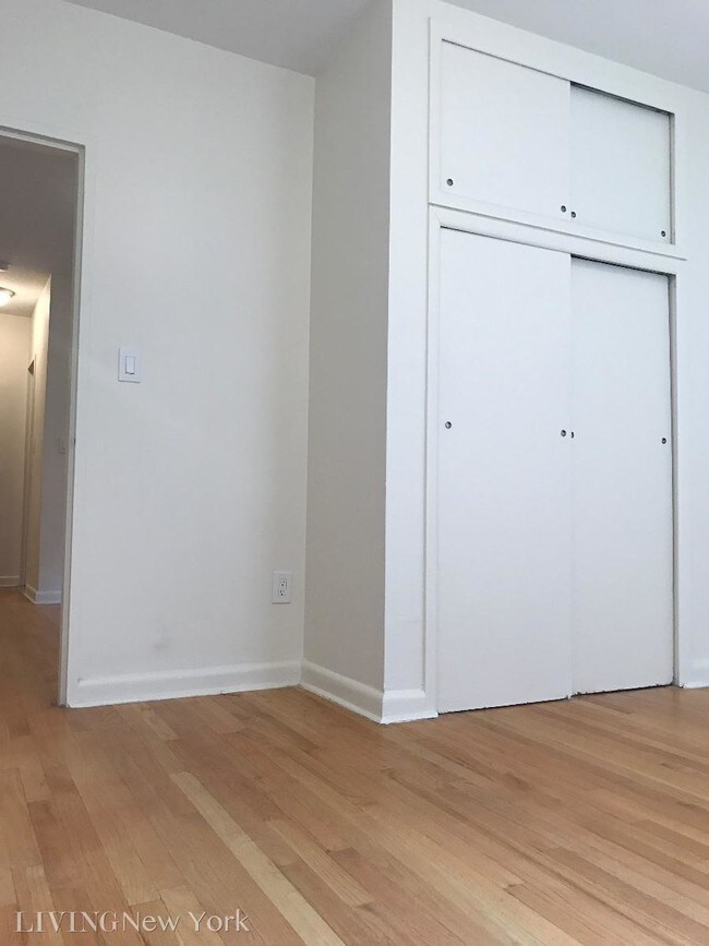 Building Photo - 510 Amsterdam Ave