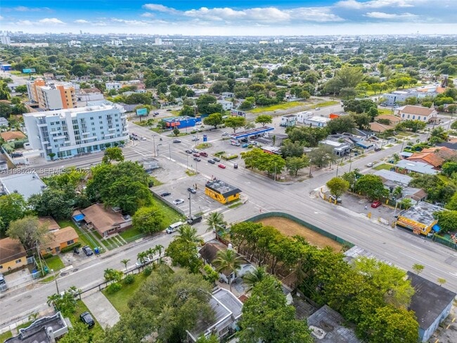 Building Photo - 1621 NW 55th St