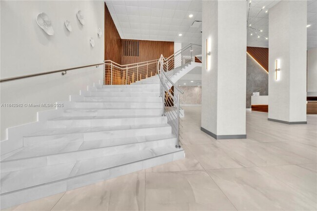 Building Photo - 3000 S Ocean Dr