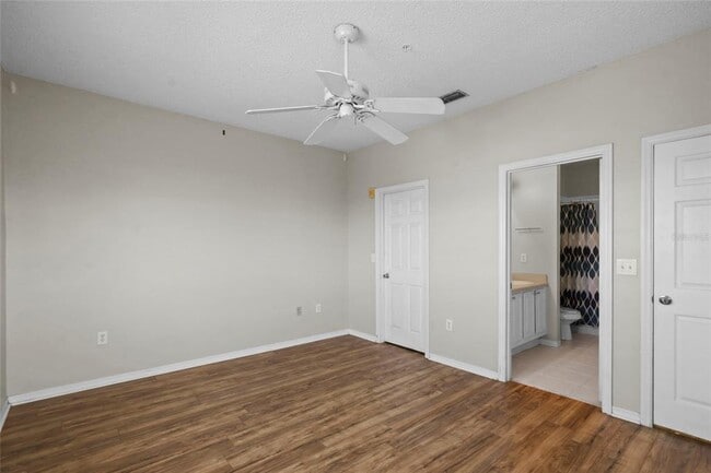 Building Photo - 5681 Bentgrass Dr