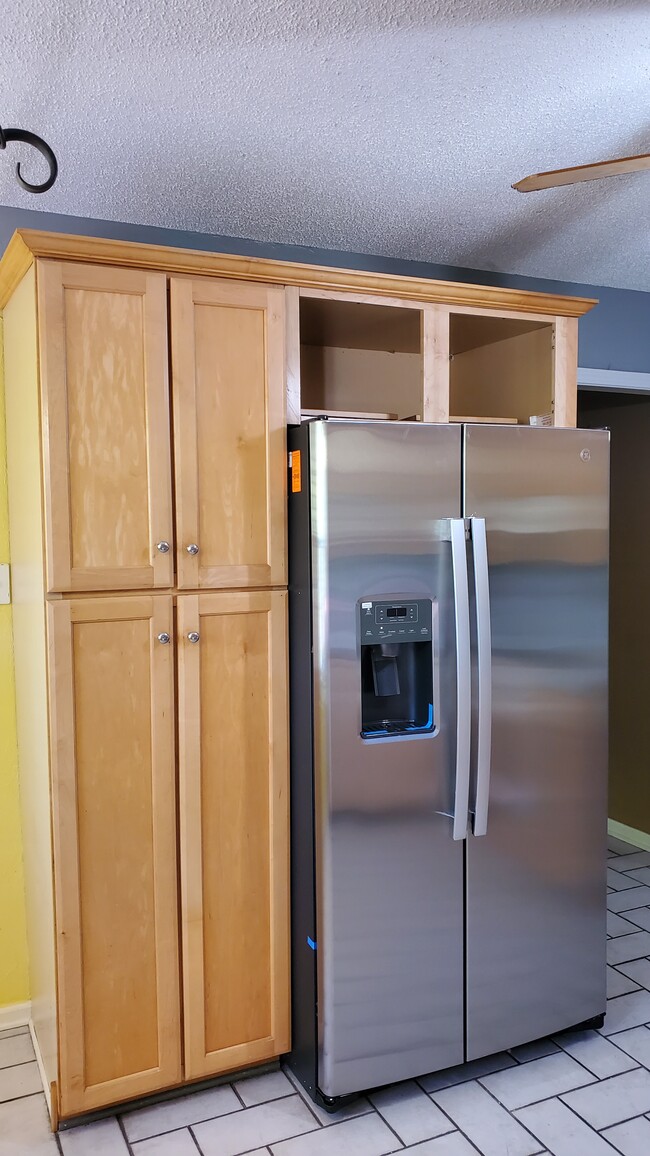 Building Photo - 1 Pine Way Ct