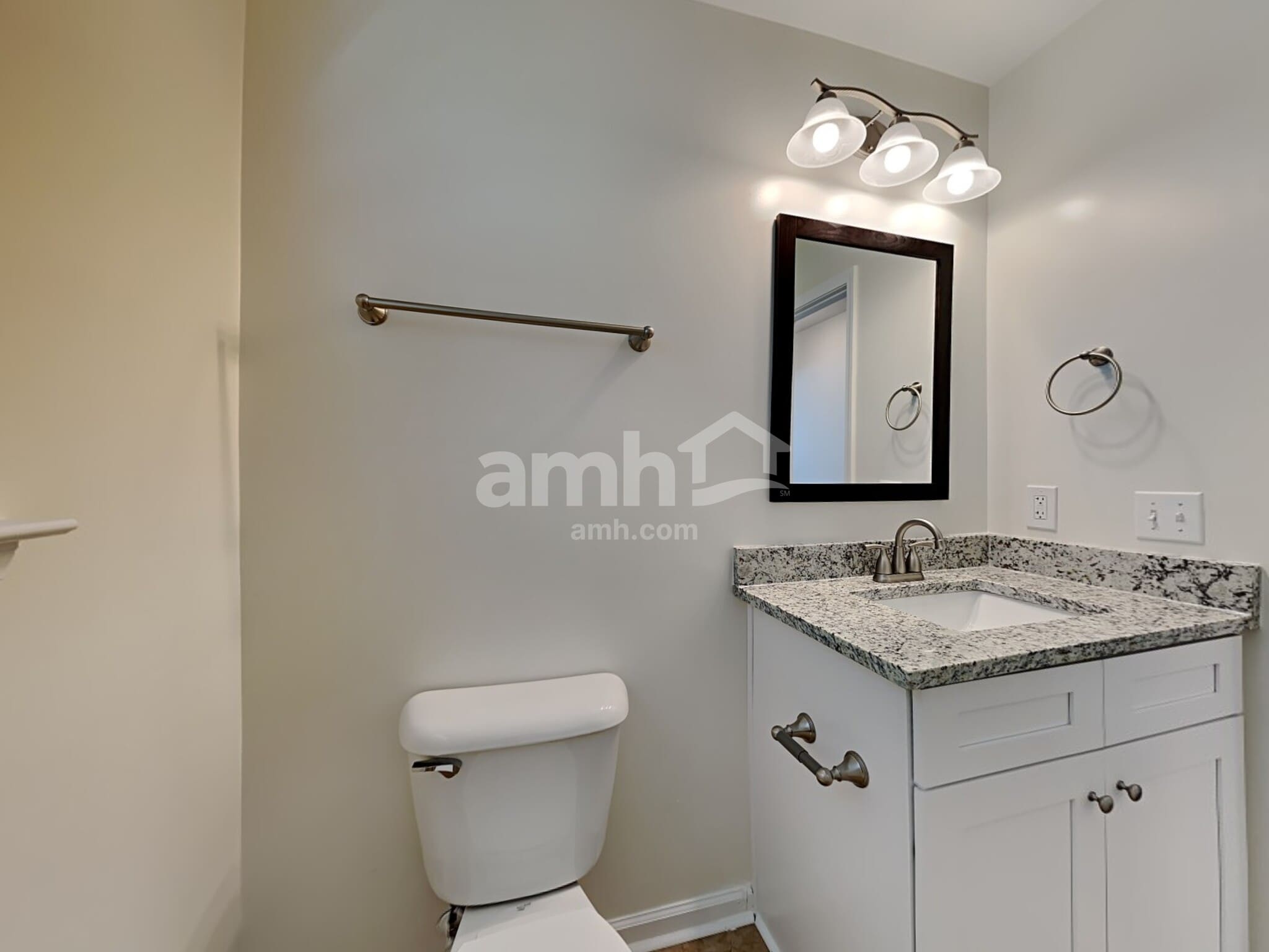 Building Photo - 163 Willow Point Cir