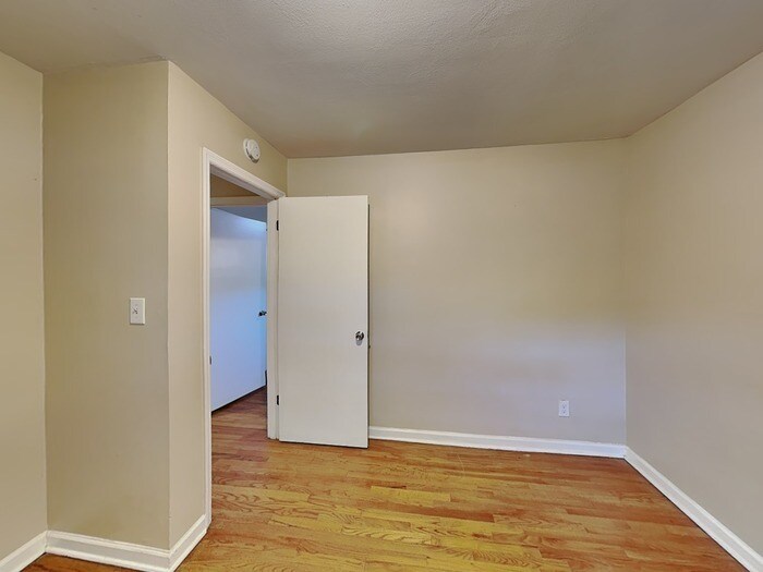 Building Photo - 1407 Palmer Pl SW