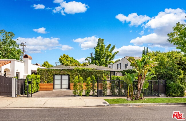 Building Photo - 544 Huntley Dr