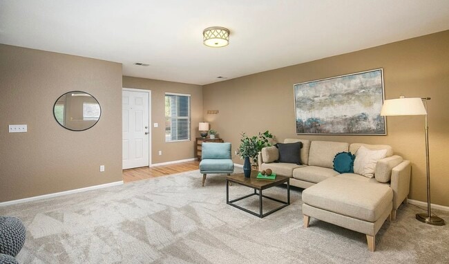 Building Photo - 282 Smith Cir