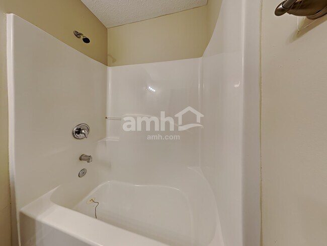 Building Photo - 6518 Jayfield Dr