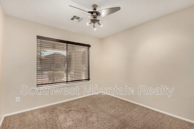 Building Photo - 29628 N Candlewood Dr