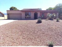 Building Photo - 2604 Inverrary Dr