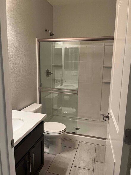 Building Photo - 333 Emory Ct