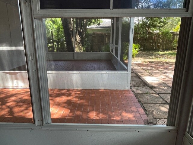 Building Photo - 825 Mary Frank Ct