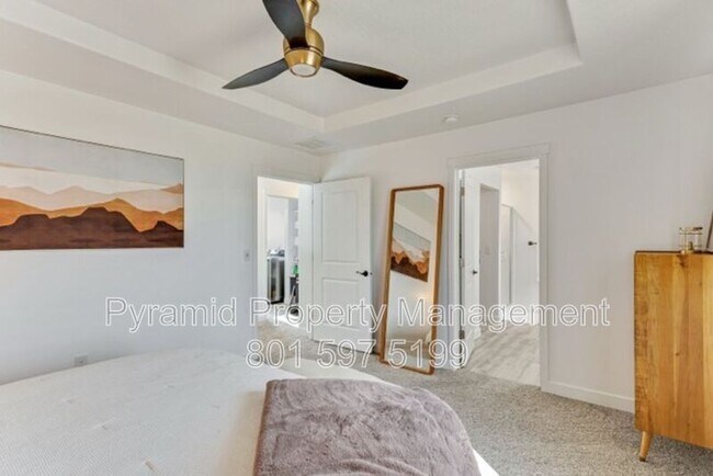 Building Photo - 994 S 4090 W