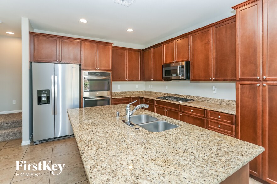 Building Photo - 6916 Yellow Cosmos Ave