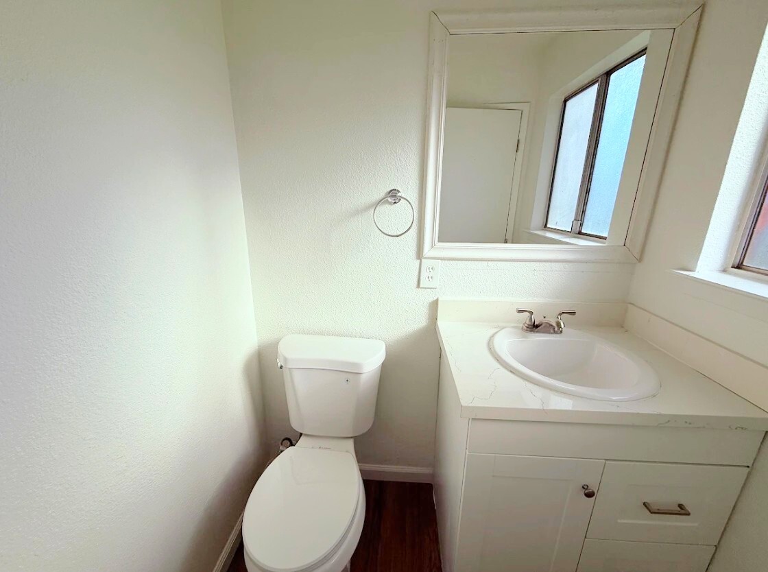 Building Photo - 1351 Virginia St