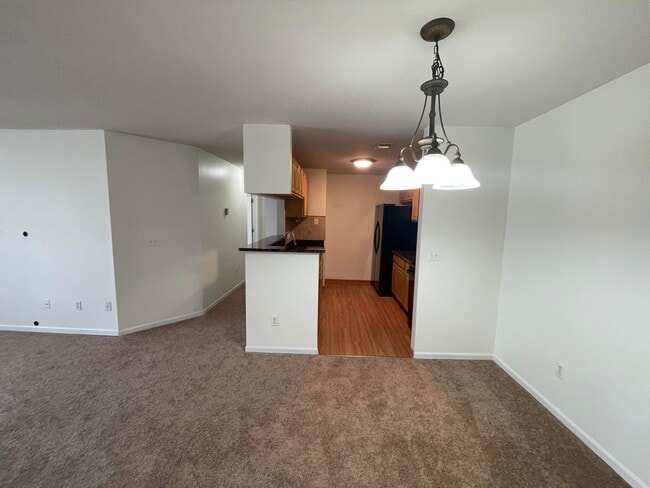Building Photo - 404 Marigold Cir