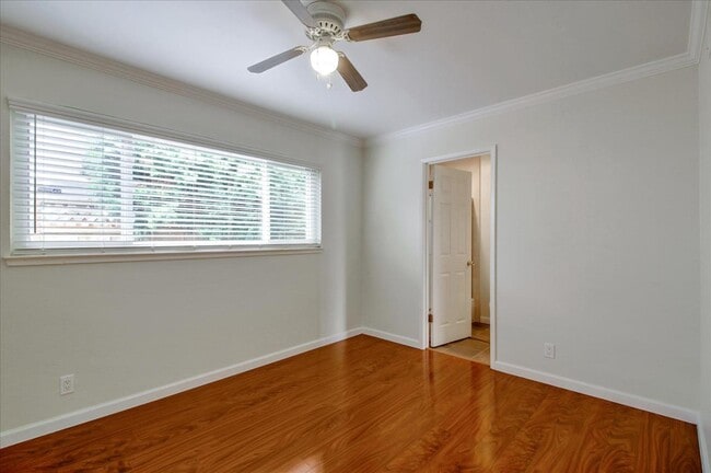 Building Photo - 1535 San Joaquin Ave