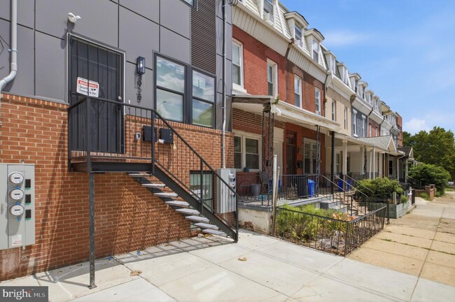 Building Photo - 3931 Fairmount Ave