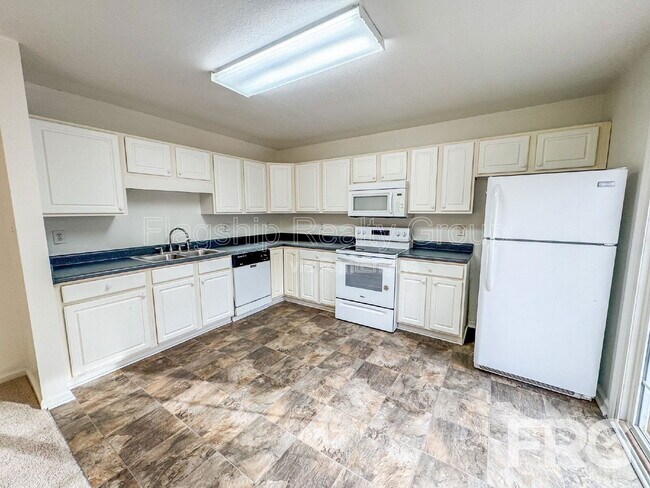 Building Photo - 4270 Williamsbrook Ln