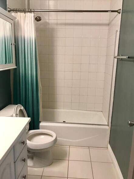 Bathroom - 212 S Kraemer Blvd