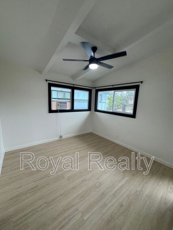 Building Photo - 47-230 Miomio Loop