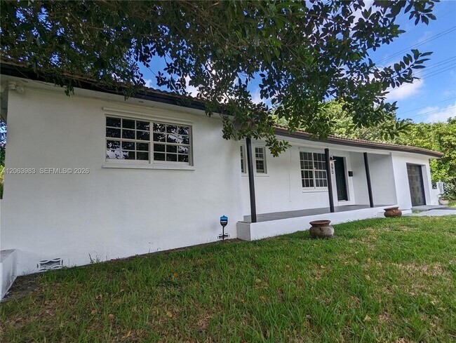 Building Photo - 490 NW 90th St
