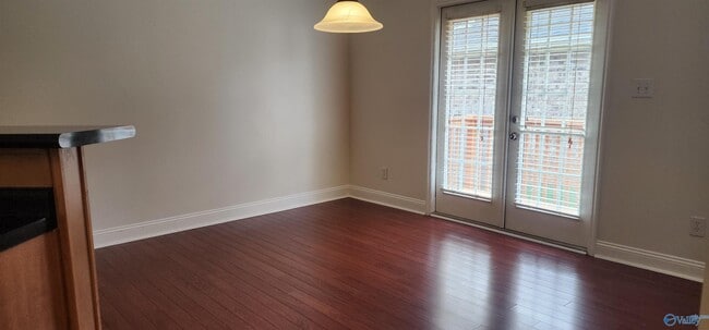 Building Photo - 157 Alderwood Dr