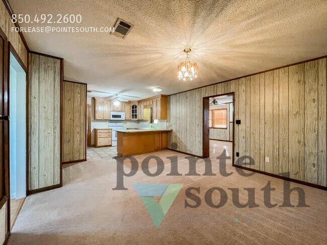 Building Photo - 5527 Sunburst Ln
