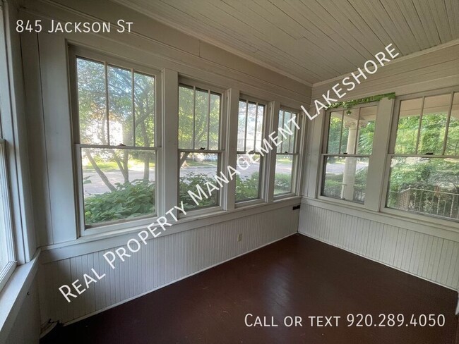 Building Photo - 845 Jackson St