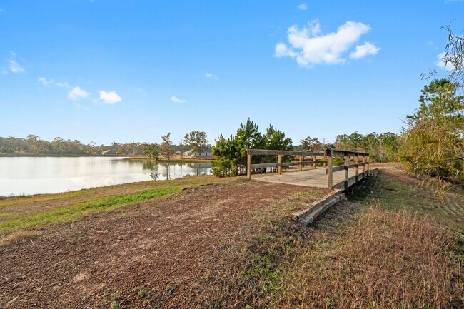 Building Photo - 16031 Tallis Dr