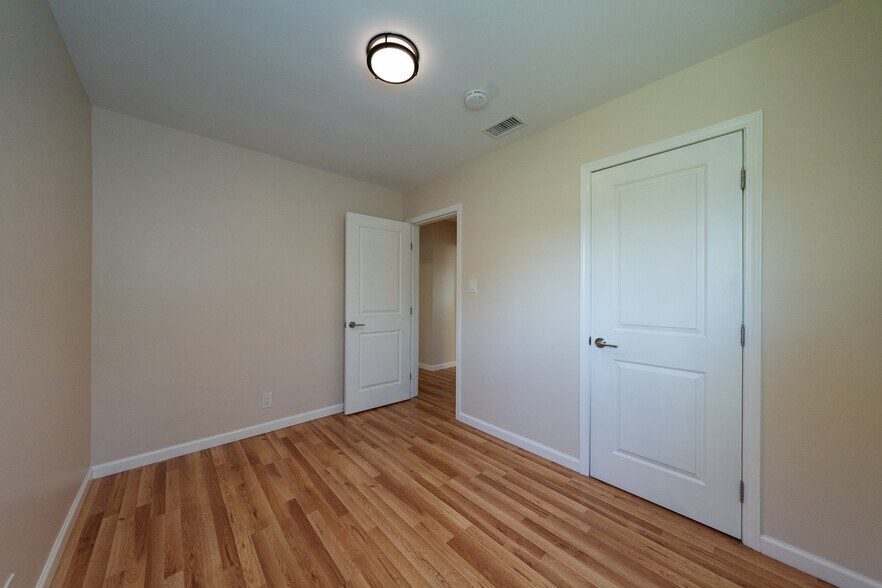 Building Photo - 22209 Denker Ave
