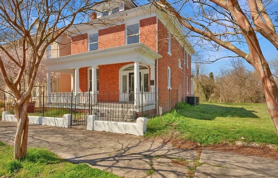 Building Photo - 507 W Washington St