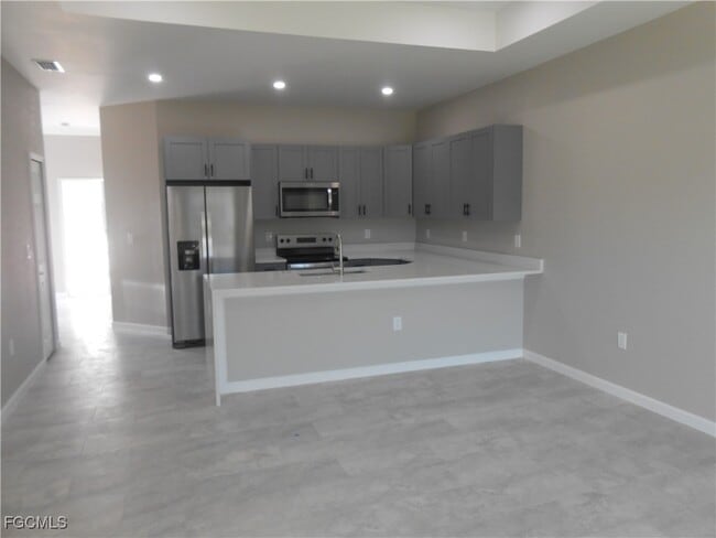 Building Photo - 937 Graystone Ave